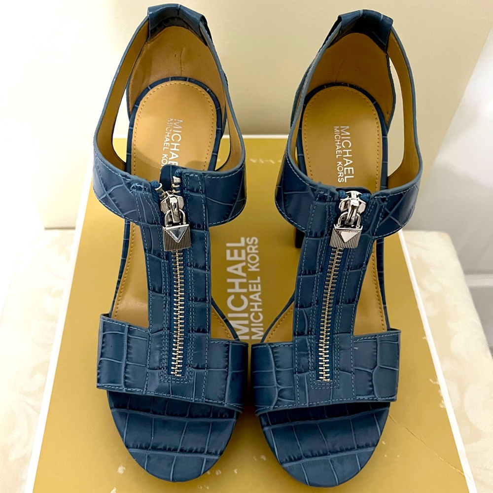 Michael kors Berkeley sandal 7 New